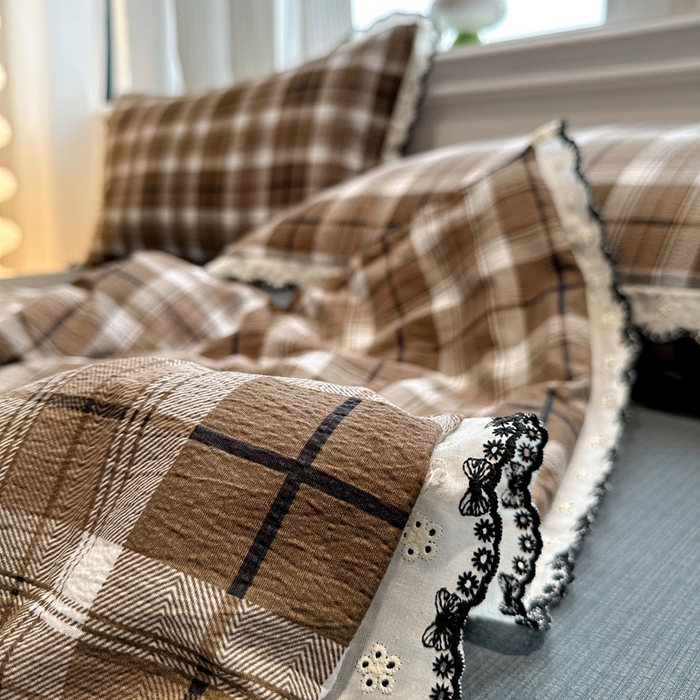 91家纺网 家纺一手货源 找家纺 花伞家居 2026新款蕾丝花边皱皱双层纱夏被四件套含买家秀 夏被-中古森系