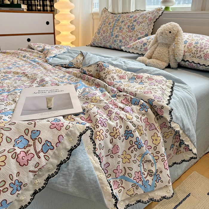 91家纺网 家纺一手货源 找家纺 花伞家居 2026新款蕾丝花边皱皱双层纱夏被四件套含买家秀 夏被-美丽花园