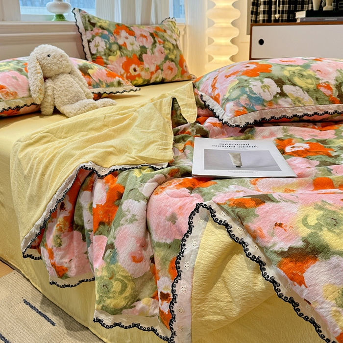91家纺网 家纺一手货源 找家纺 花伞家居 2026新款蕾丝花边皱皱双层纱夏被四件套含买家秀 夏被-热情绚烂