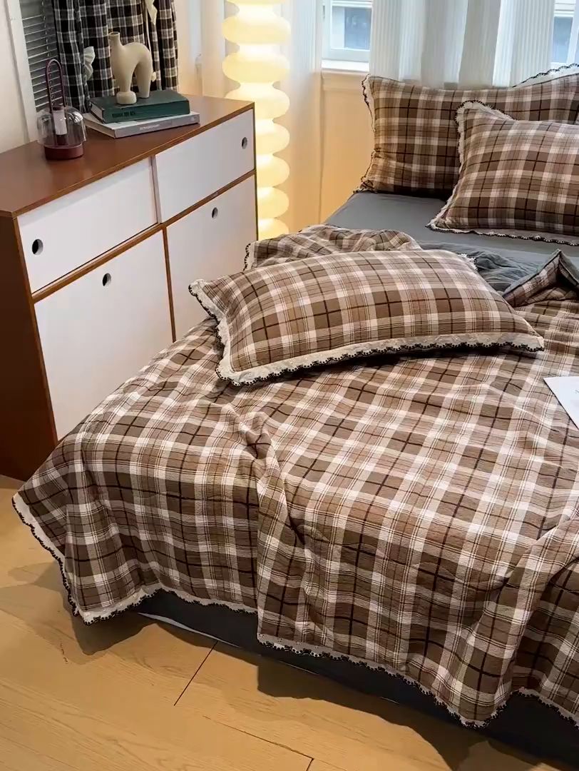 91家纺网 家纺一手货源 找家纺 花伞家居 2026新款蕾丝花边皱皱双层纱夏被四件套含买家秀 夏被-中古森系