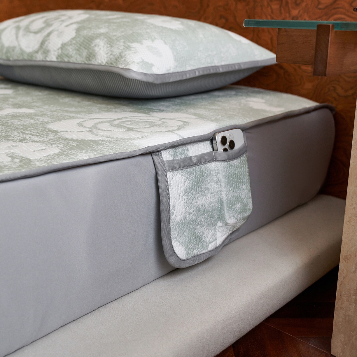 91家纺网 家纺一手货源 找家纺 （总）千朵森 2026新款花卉系列冰感提花款凉席三件套