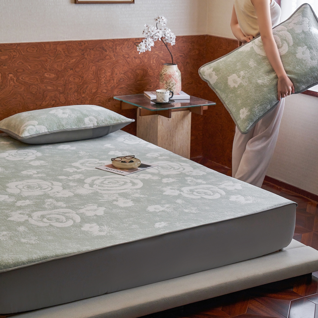 91家纺网 家纺一手货源 找家纺 （总）千朵森 2026新款花卉系列冰感提花款凉席三件套