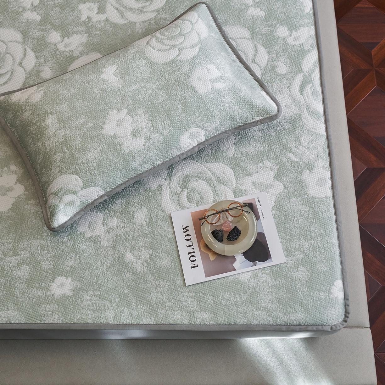 91家纺网 家纺一手货源 找家纺 千朵森 2026新款花卉系列冰感提花款凉席三件套 青萝屿