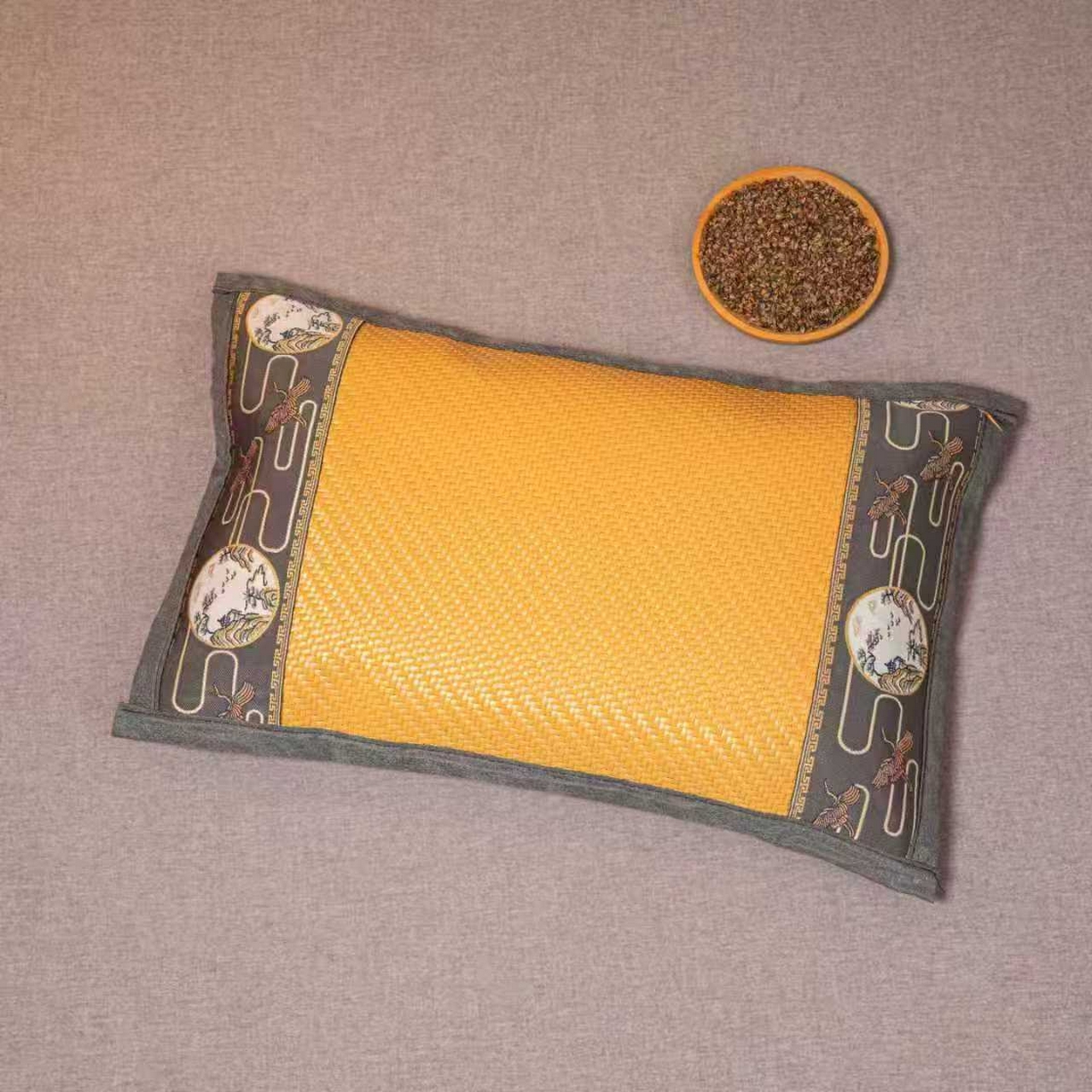 梦叶草 2026新款全荞麦壳枕头夏季冰丝藤席枕芯冰藤荞麦枕竹面竹条凉席枕枕头枕芯 冰藤荞麦两边刺绣-黄色