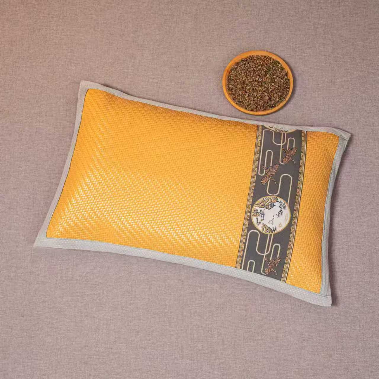 梦叶草 2026新款全荞麦壳枕头夏季冰丝藤席枕芯冰藤荞麦枕竹面竹条凉席枕枕头枕芯 冰藤荞麦单边刺绣-黄色