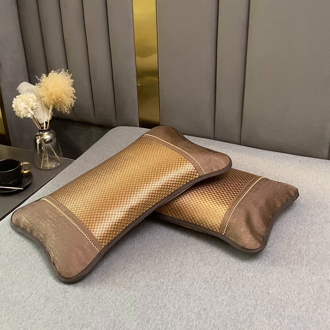 91家纺网 家纺一手货源 找家纺 梦叶草 2026新款全荞麦壳枕头夏季冰丝藤席枕芯冰藤荞麦枕竹面竹条凉席枕枕头枕芯 圆角冰藤荞麦枕-咖色