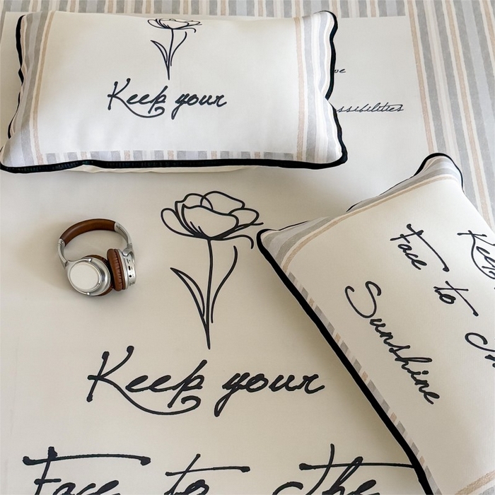 91家纺网 家纺一手货源 找家纺 顾里家纺 2026新款Chic风冰感纤维软席席子凉席 玫瑰情话