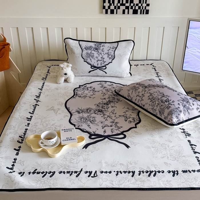 91家纺网 家纺一手货源 找家纺 顾里家纺 2026新款Chic风冰感纤维软席席子凉席 扇韵花