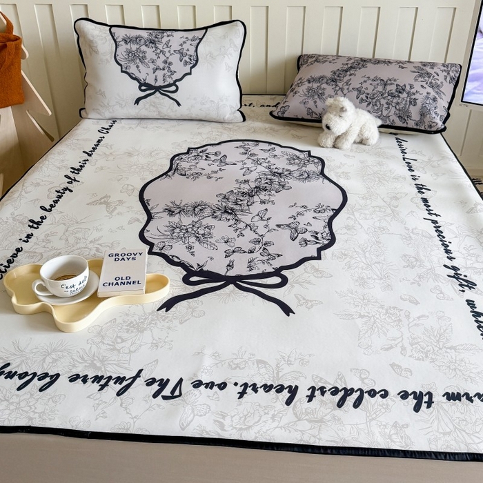 91家纺网 家纺一手货源 找家纺 顾里家纺 2026新款Chic风冰感纤维软席席子凉席 扇韵花