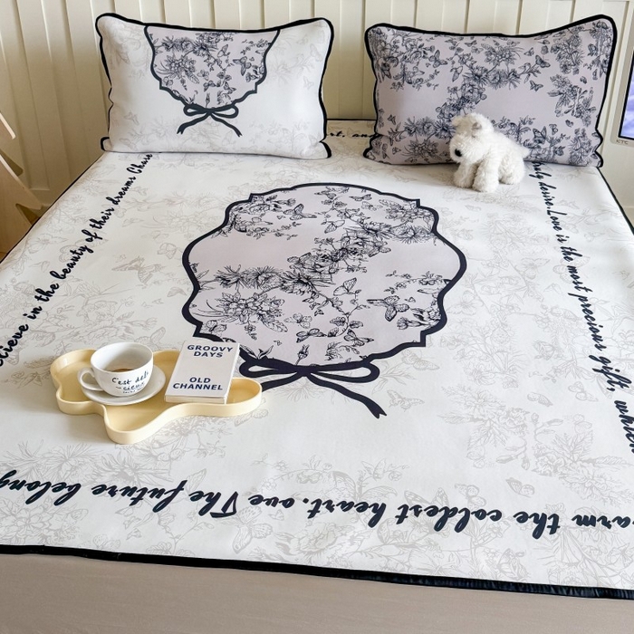 91家纺网 家纺一手货源 找家纺 顾里家纺 2026新款Chic风冰感纤维软席席子凉席 扇韵花