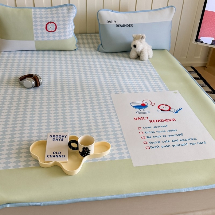 91家纺网 家纺一手货源 找家纺 顾里家纺 2026新款Chic风冰感纤维软席席子凉席 假期日记