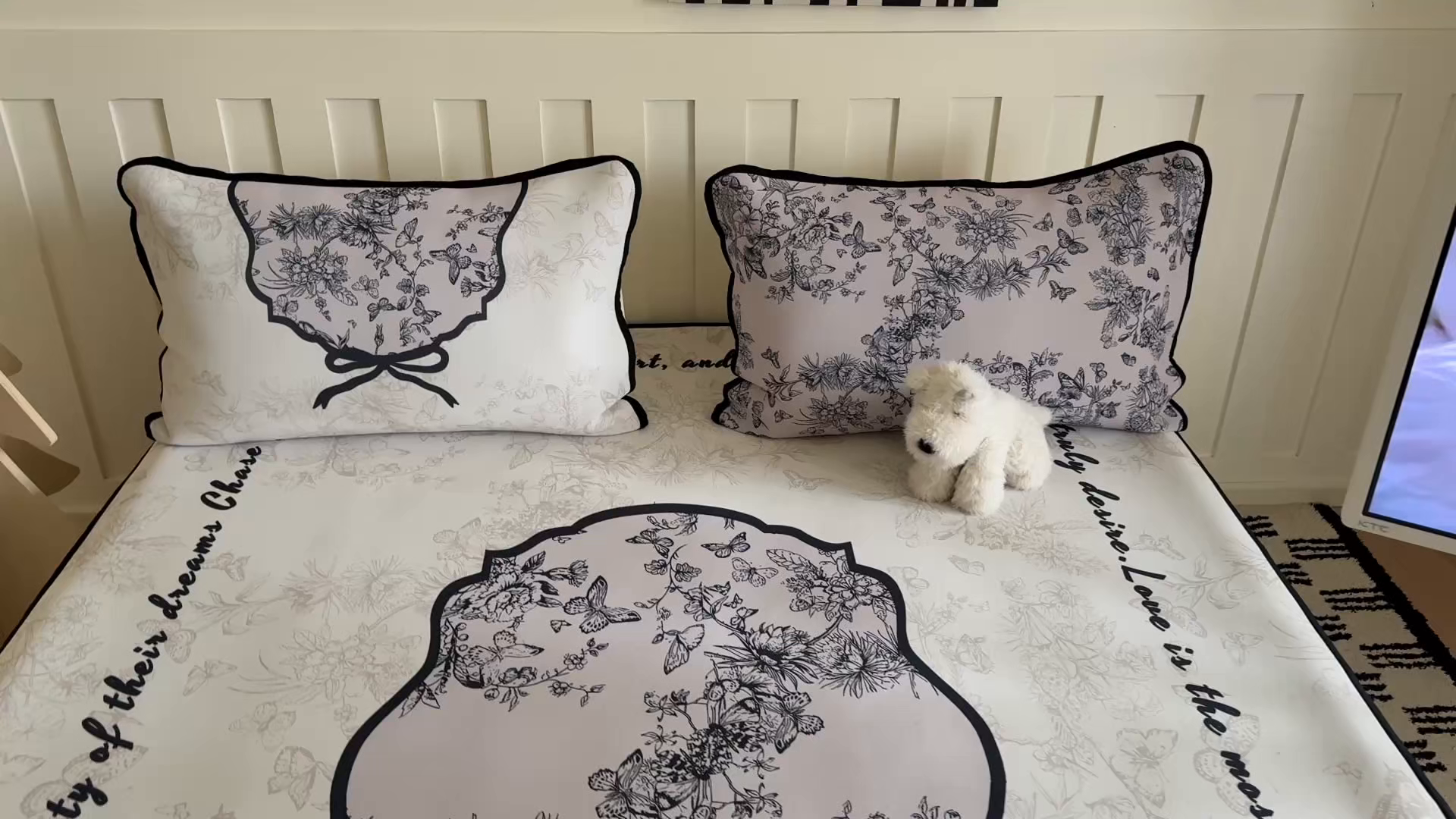 91家纺网 家纺一手货源 找家纺 顾里家纺 2026新款Chic风冰感纤维软席席子凉席 扇韵花