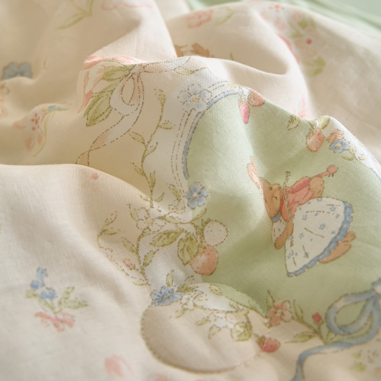 91家纺网 家纺一手货源 找家纺 宜代光年 2026春夏新款全棉双层纱凉感夏被夏凉被空调被 花园小兔