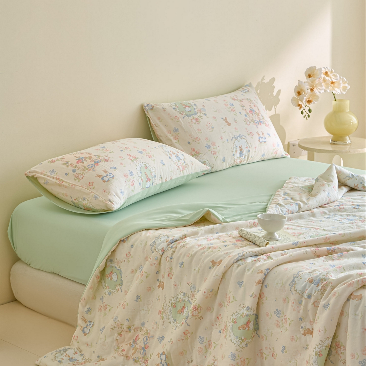 91家纺网 家纺一手货源 找家纺 宜代光年 2026春夏新款全棉双层纱凉感夏被夏凉被空调被 花园小兔