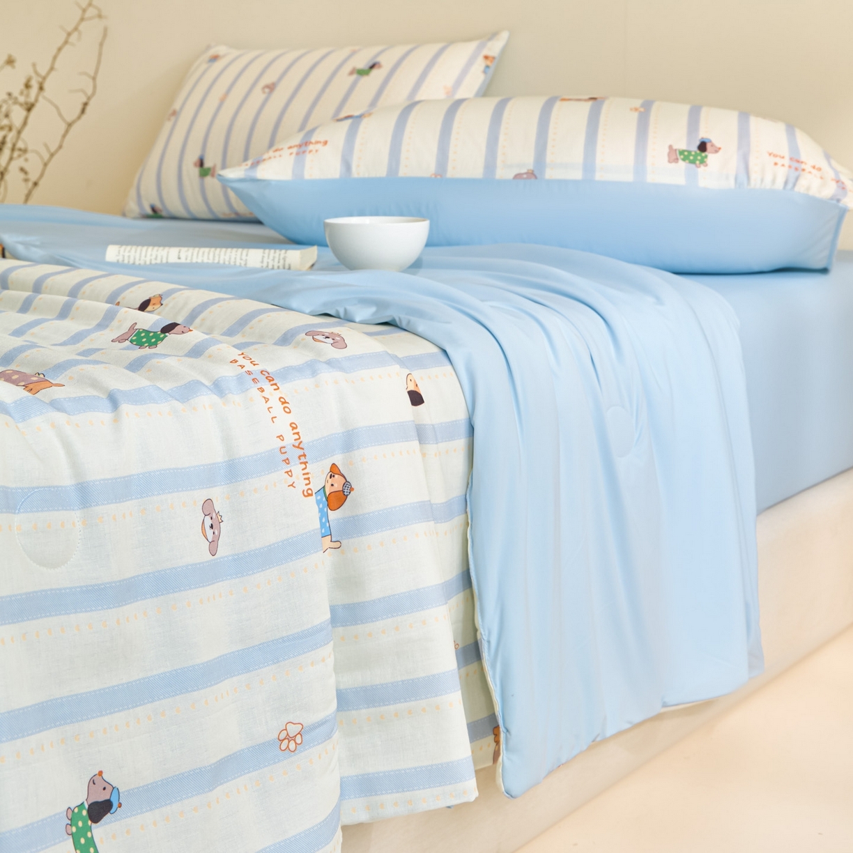 91家纺网 家纺一手货源 找家纺 宜代光年 2026春夏新款全棉双层纱凉感夏被夏凉被空调被 条纹小狗