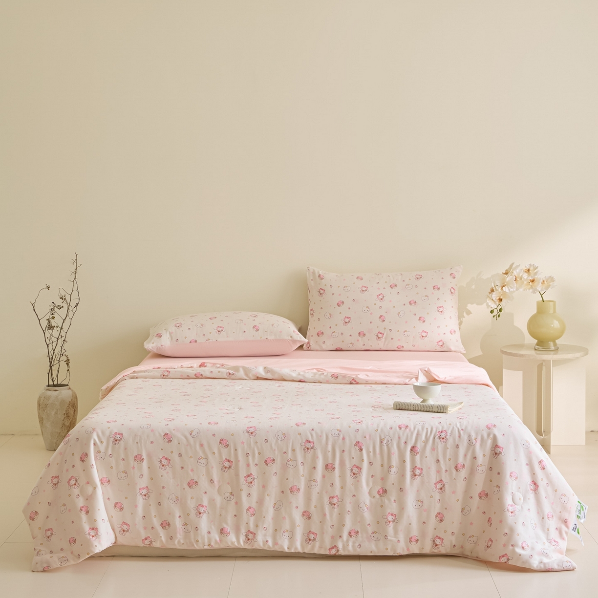 91家纺网 家纺一手货源 找家纺 宜代光年 2026春夏新款全棉双层纱凉感夏被夏凉被空调被 甜梦凯蒂