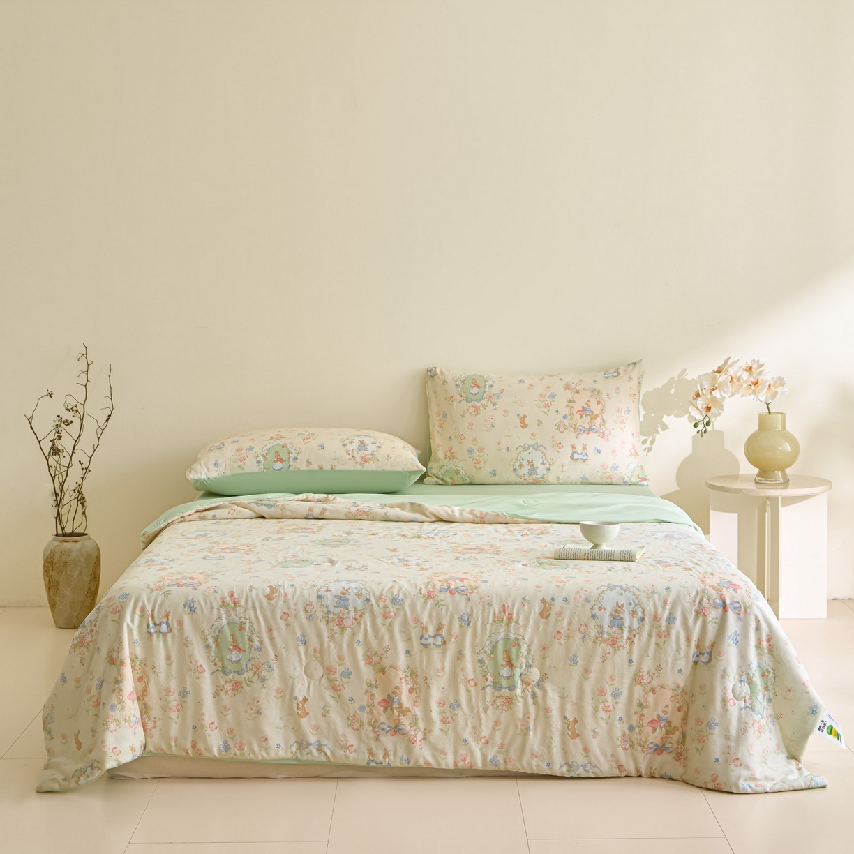 91家纺网 家纺一手货源 找家纺 宜代光年 2026春夏新款全棉双层纱凉感夏被夏凉被空调被 花园小兔