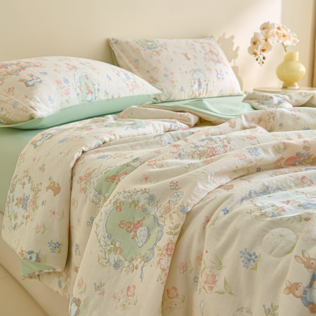 91家纺网 家纺一手货源 找家纺 宜代光年 2026春夏新款全棉双层纱凉感夏被夏凉被空调被 花园小兔