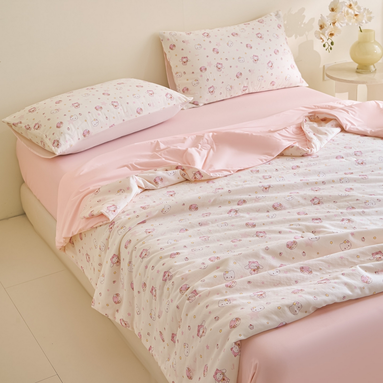 91家纺网 家纺一手货源 找家纺 宜代光年 2026春夏新款全棉双层纱凉感夏被夏凉被空调被 甜梦凯蒂