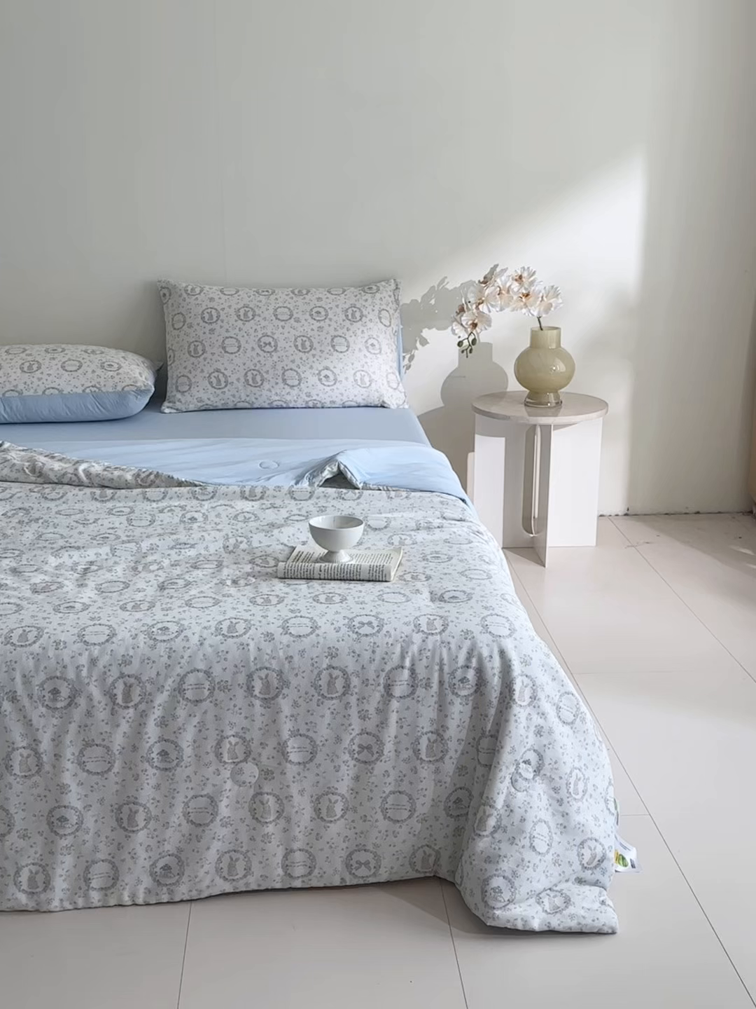 91家纺网 家纺一手货源 找家纺 宜代光年 2026春夏新款全棉双层纱凉感夏被夏凉被空调被 晴空小兔