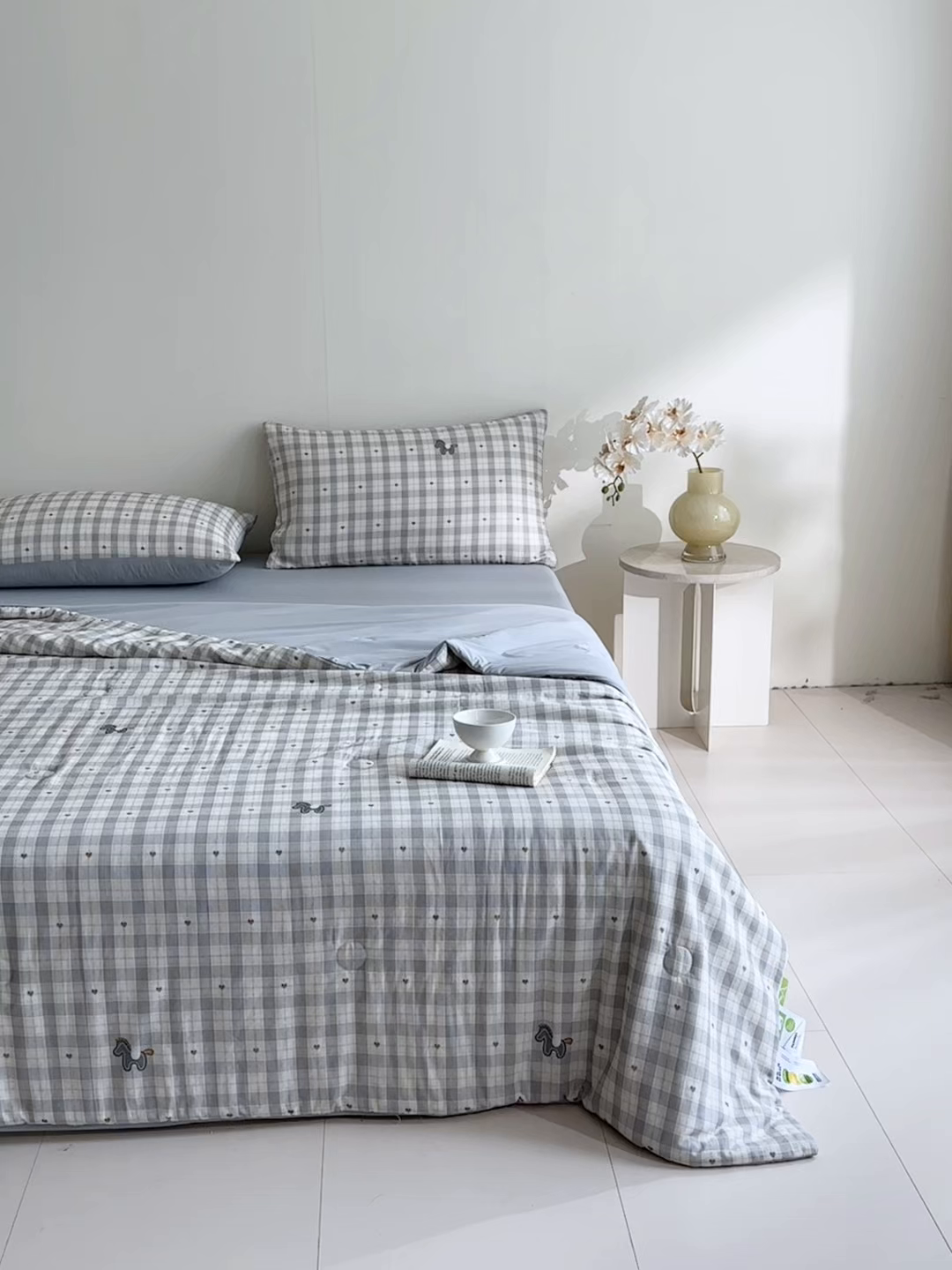 91家纺网 家纺一手货源 找家纺 宜代光年 2026春夏新款全棉双层纱凉感夏被夏凉被空调被 奶杏格调