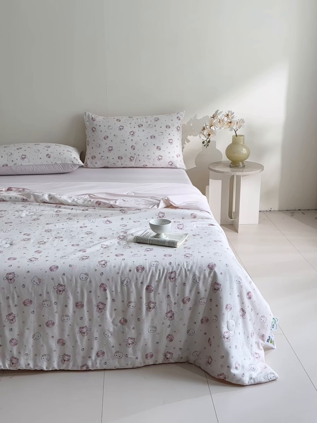 91家纺网 家纺一手货源 找家纺 宜代光年 2026春夏新款全棉双层纱凉感夏被夏凉被空调被 甜梦凯蒂