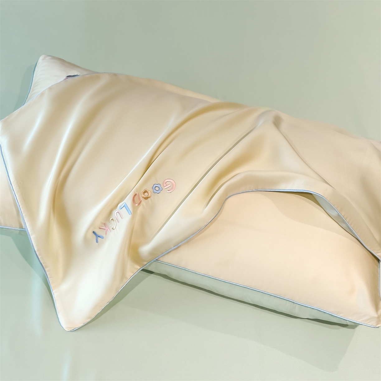 91家纺网 家纺一手货源 找家纺 （总）小久久（小九九） 2026新款水洗冰丝刺绣以梦为马四件套