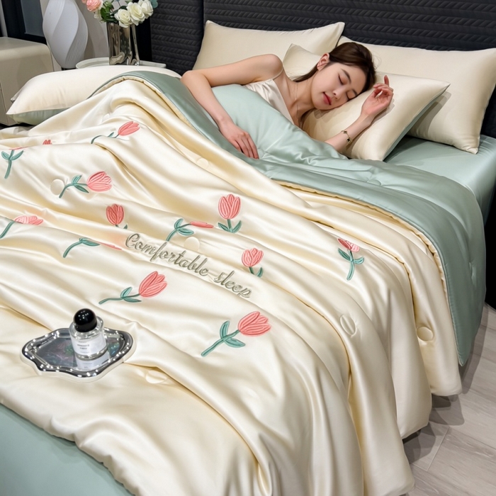 爱彼家纺 2026夏季新款水洗冰丝轻奢刺绣凉感夏被夏凉被空调被 花朵-奶黄绿