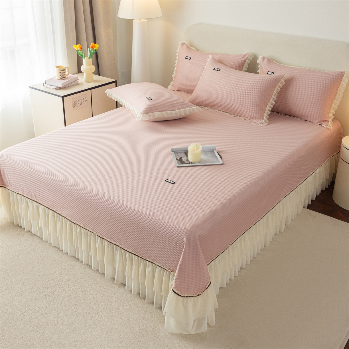 91家纺网 家纺一手货源 找家纺 赛丽雅 2026春夏新款480克A类PE聚乙烯提花冰豆豆凉感床裙款凉席三件套席子空调软席 点点-粉