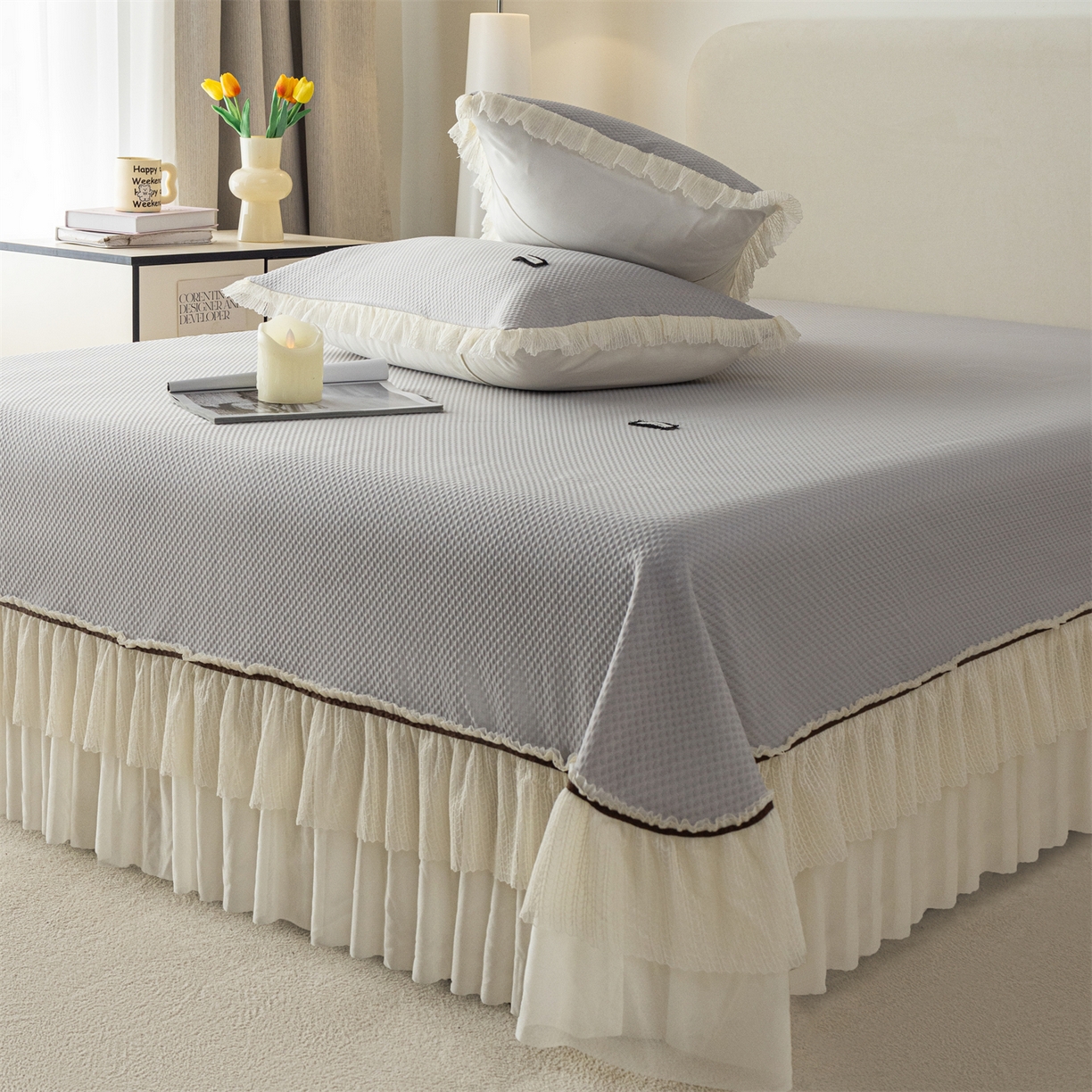 91家纺网 家纺一手货源 找家纺 赛丽雅 2026春夏新款480克A类PE聚乙烯提花冰豆豆凉感床裙款凉席三件套席子空调软席 点点-灰