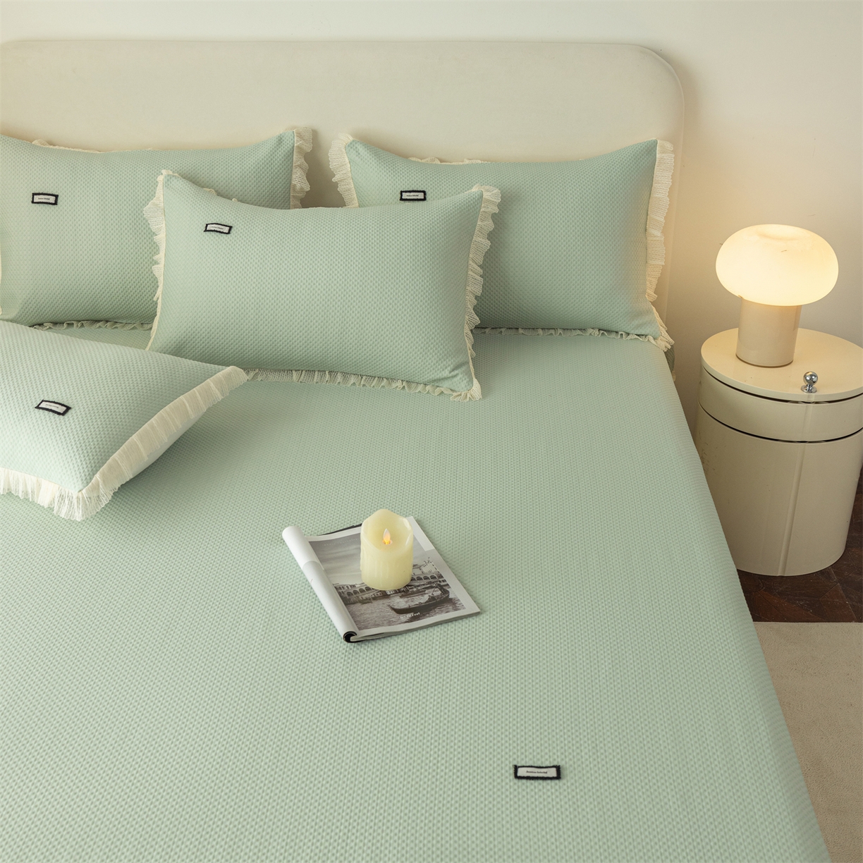 91家纺网 家纺一手货源 找家纺 赛丽雅 2026春夏新款480克A类PE聚乙烯提花冰豆豆凉感床裙款凉席三件套席子空调软席 点点-绿