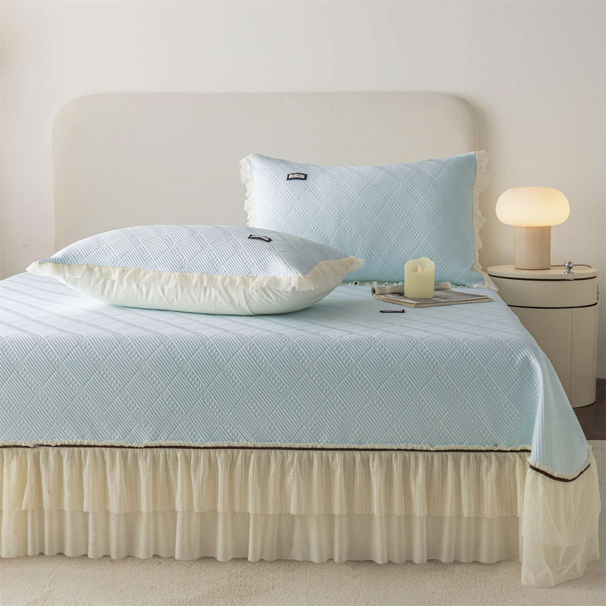 91家纺网 家纺一手货源 找家纺 赛丽雅 2026春夏新款480克A类PE聚乙烯提花冰豆豆凉感床裙款凉席三件套席子空调软席 方格-蓝