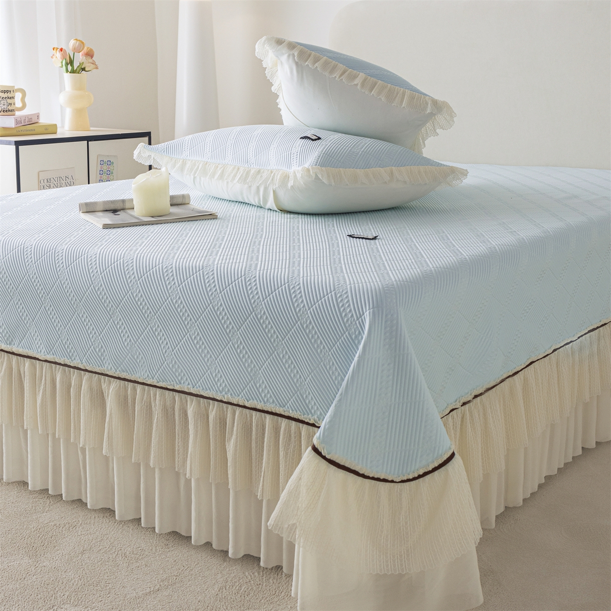 91家纺网 家纺一手货源 找家纺 赛丽雅 2026春夏新款480克A类PE聚乙烯提花冰豆豆凉感床裙款凉席三件套席子空调软席 方格-蓝