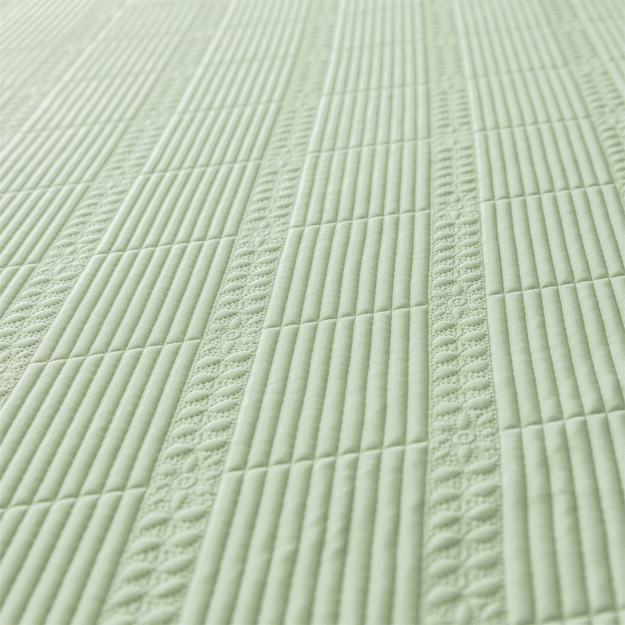 91家纺网 家纺一手货源 找家纺 赛丽雅 2026春夏新款480克A类PE聚乙烯提花冰豆豆凉感床裙款凉席三件套席子空调软席 方格-绿