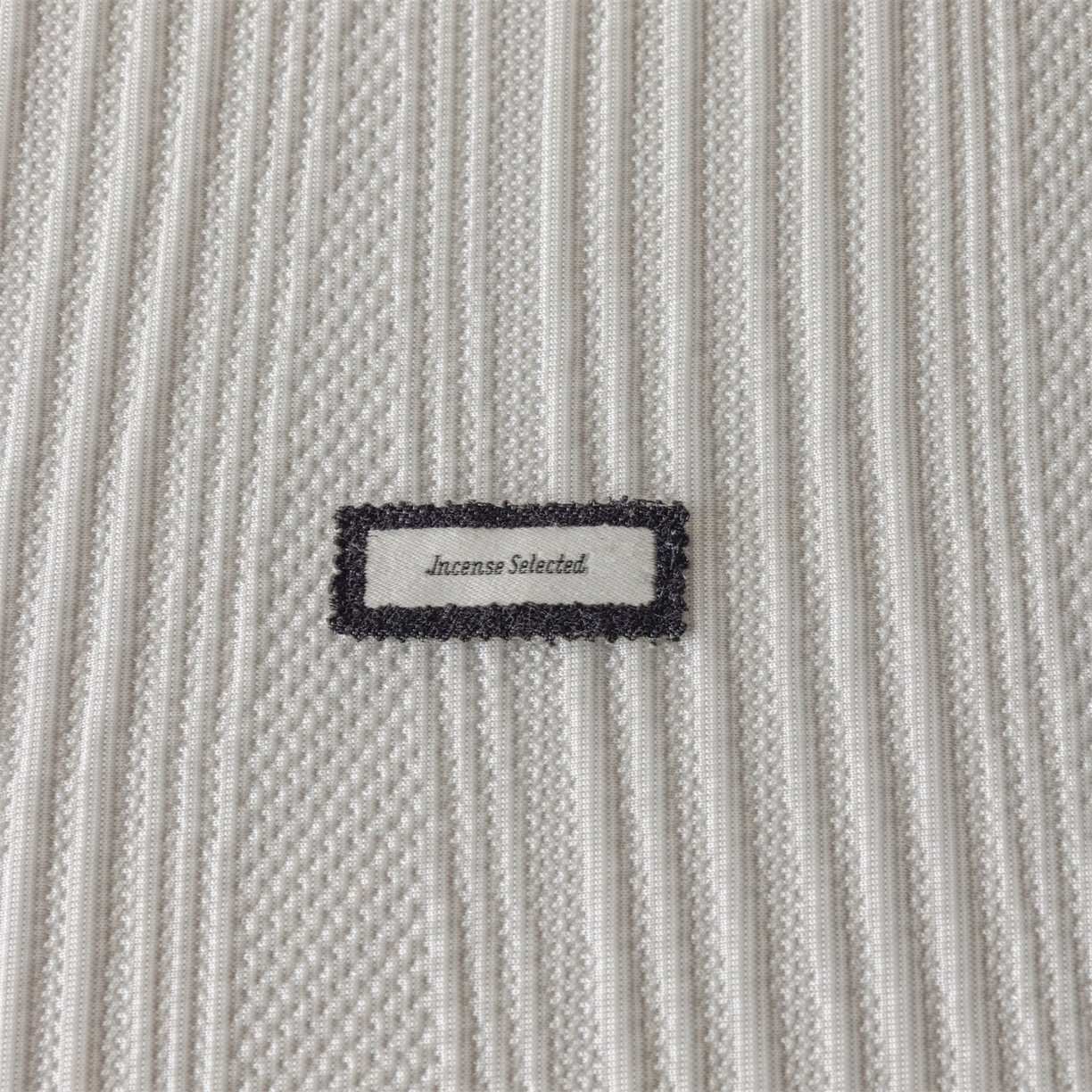 91家纺网 家纺一手货源 找家纺 赛丽雅 2026春夏新款480克A类PE聚乙烯提花冰豆豆凉感床裙款凉席三件套席子空调软席 小蛮腰-灰