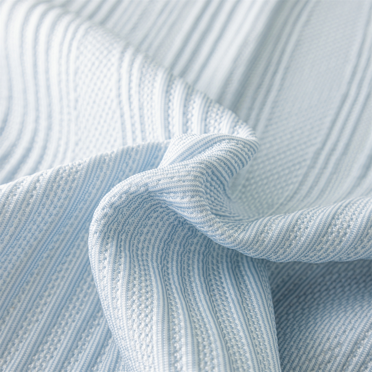 91家纺网 家纺一手货源 找家纺 赛丽雅 2026春夏新款480克A类PE聚乙烯提花冰豆豆凉感床裙款凉席三件套席子空调软席 小蛮腰-蓝