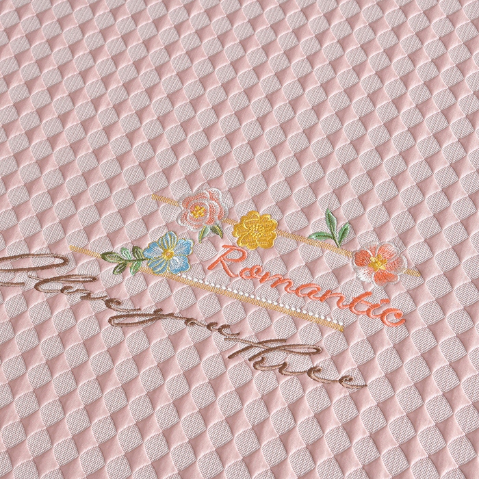 91家纺网 家纺一手货源 找家纺 （总）畅畅家纺 2026新款PE凉感豆豆凉席绣花三明治复合系列-床笠款