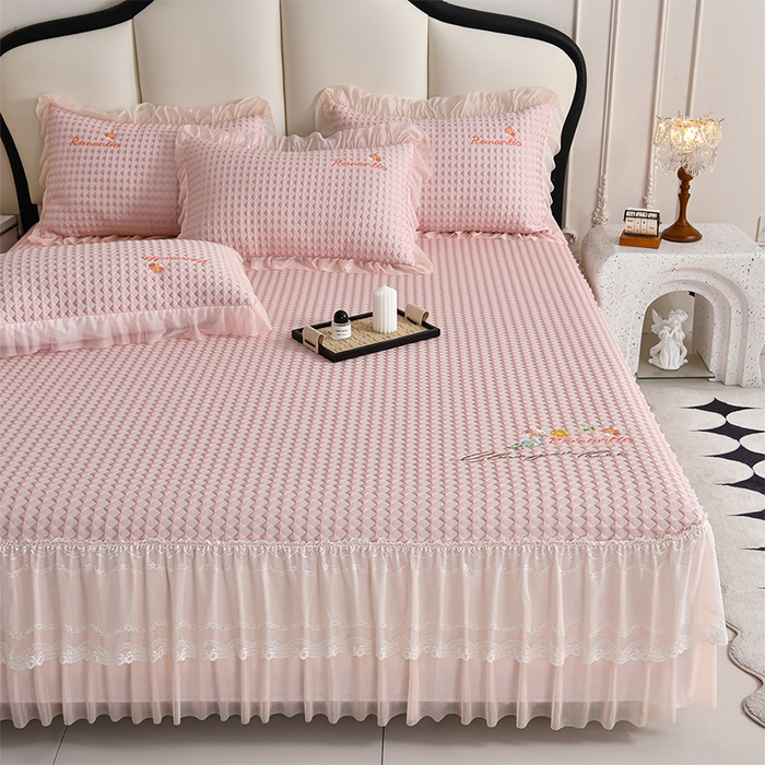 91家纺网 家纺一手货源 找家纺 （总）畅畅家纺 2026新款锦氨夏被PE凉感豆豆凉席绣花三明治复合床裙三件套四件套