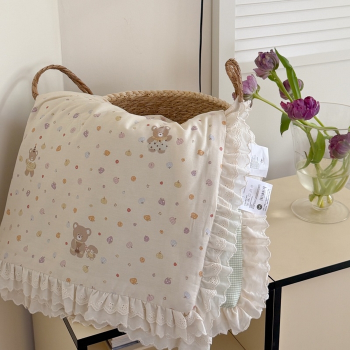 91家纺网 家纺一手货源 找家纺 暖生活 2026春夏新款全棉花边款夏被夏凉被空调被-卡通版 南瓜小熊