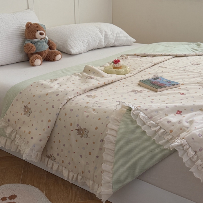 91家纺网 家纺一手货源 找家纺 暖生活 2026春夏新款全棉花边款夏被夏凉被空调被-卡通版 南瓜小熊