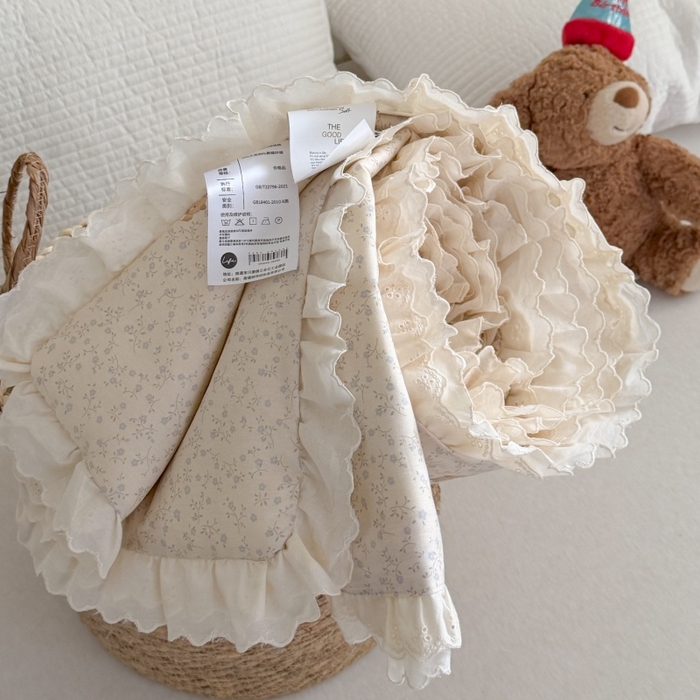 91家纺网 家纺一手货源 找家纺 暖生活 2026春夏新款全棉花边款夏被夏凉被空调被-卡通版 小猫花梦