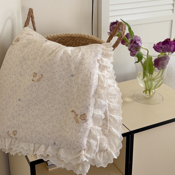 91家纺网 家纺一手货源 找家纺 暖生活 2026春夏新款全棉花边款夏被夏凉被空调被-卡通版 小猫花梦