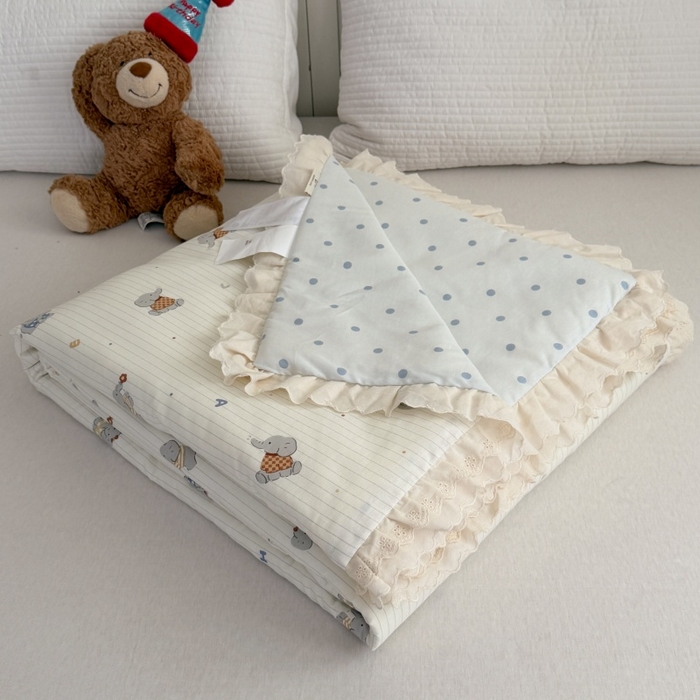 91家纺网 家纺一手货源 找家纺 暖生活 2026春夏新款全棉花边款夏被夏凉被空调被-卡通版 字母小象