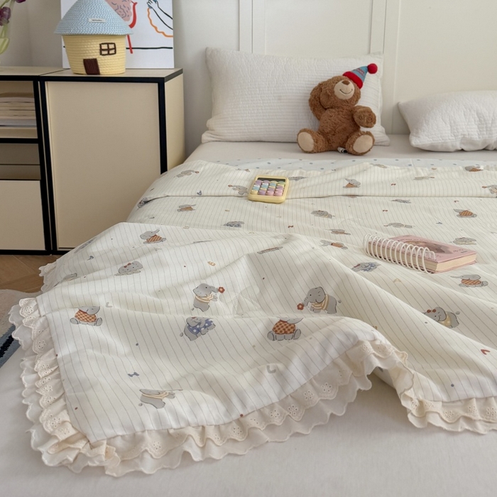 91家纺网 家纺一手货源 找家纺 暖生活 2026春夏新款全棉花边款夏被夏凉被空调被-卡通版 字母小象