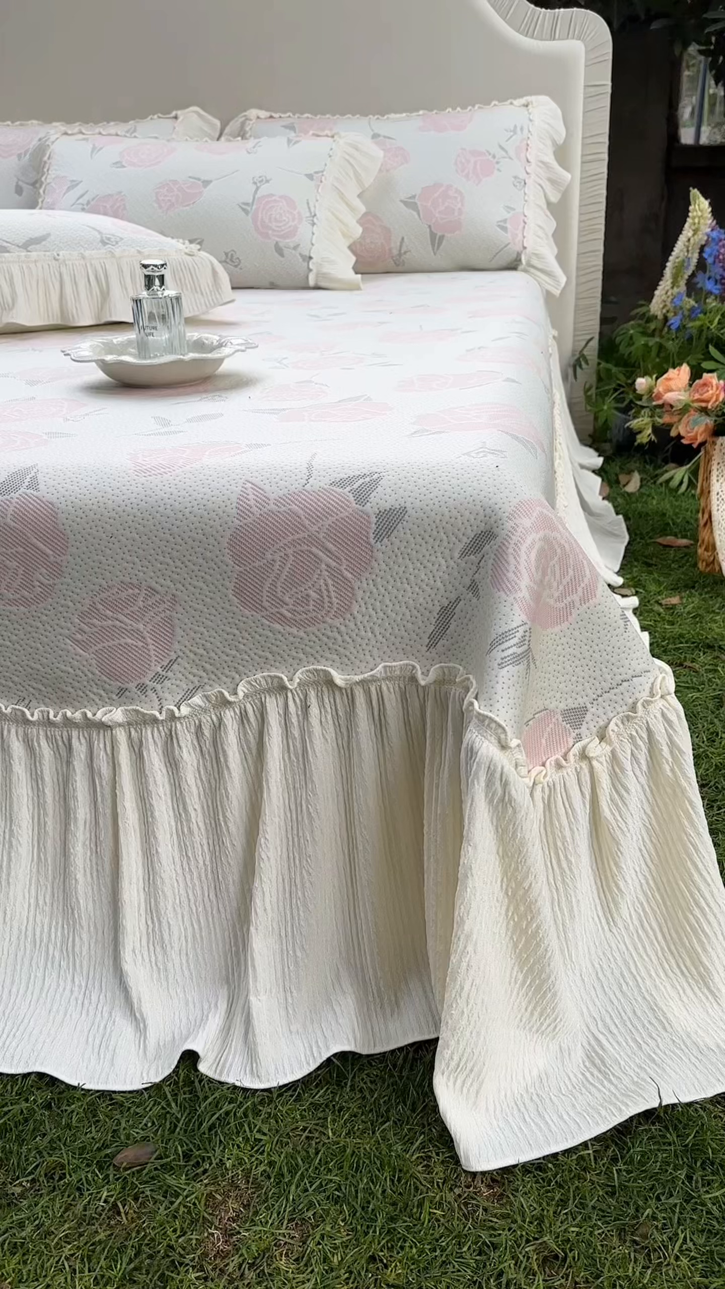 91家纺网 家纺一手货源 找家纺 （总）乐朵家居 2026新款床盖款软席三件套-奶芙玫瑰系列