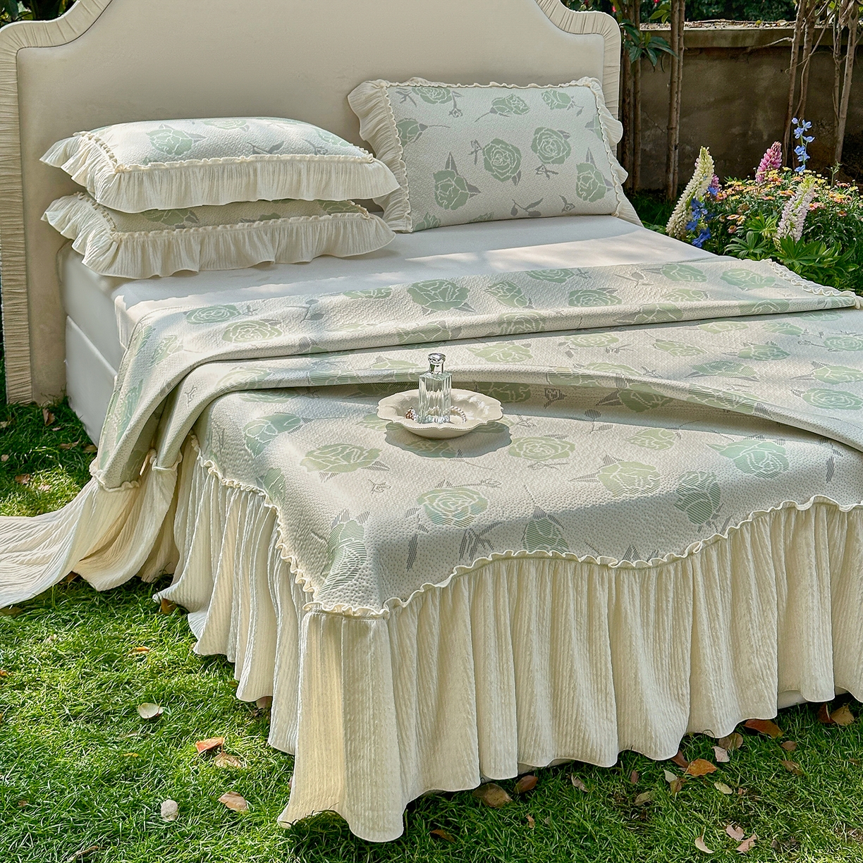 91家纺网 家纺一手货源 找家纺 乐朵家居 2026新款 奶芙 玫瑰 弧度款 凉豆豆 凉席三件套 绿