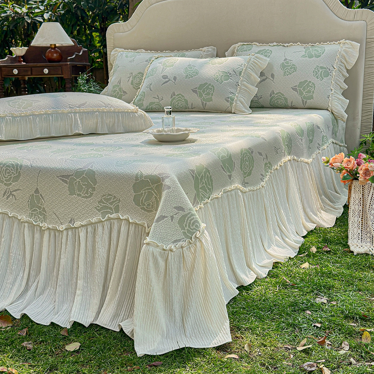 91家纺网 家纺一手货源 找家纺 乐朵家居 2026新款 奶芙 玫瑰 弧度款 凉豆豆 凉席三件套 绿