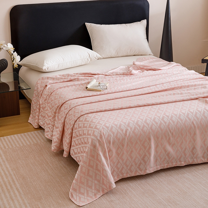 91家纺网 家纺一手货源 找家纺 悦然毛巾被 2026新款竹纤维冷感毯盖毯再生素纤维休闲夏被毛巾被夏凉被空调被 格韵梦享粉