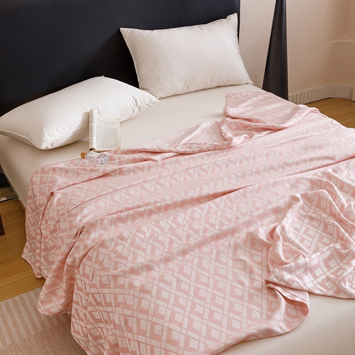 91家纺网 家纺一手货源 找家纺 悦然毛巾被 2026新款竹纤维冷感毯盖毯再生素纤维休闲夏被毛巾被夏凉被空调被 格韵梦享粉