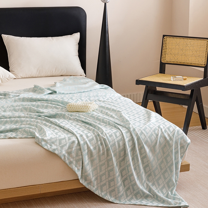 91家纺网 家纺一手货源 找家纺 悦然毛巾被 2026新款竹纤维冷感毯盖毯再生素纤维休闲夏被毛巾被夏凉被空调被 格韵梦享蓝